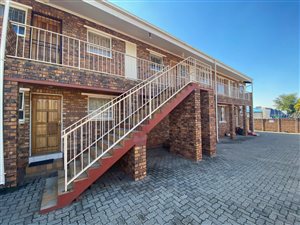 2 Bed Townhouse in New Redruth