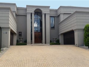 5 Bedroom House in Centurion Golf Estate