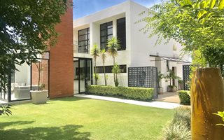 4 Bedroom House in Silver Lakes
