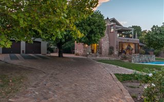4 Bedroom House in Steynsrust