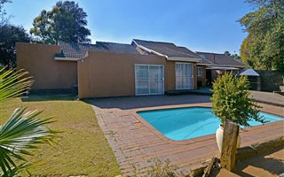 3 Bedroom House in Isandovale