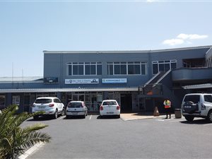 104 m² Commercial space in Parklands