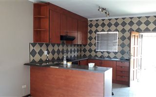 3 Bedroom Cluster in Sophiatown