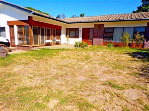 3 Bed House in Vrykyk