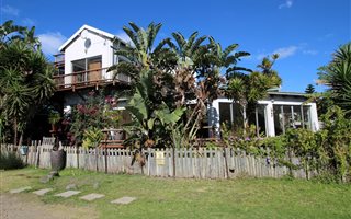 4 Bedroom House in Sunrise on Sea