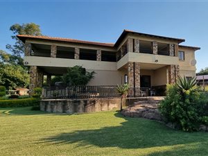 4 Bed House in Derdepoort