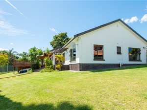 3 Bedroom House in Dormehlsdrift