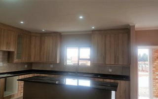 3 Bedroom House in Klipriver