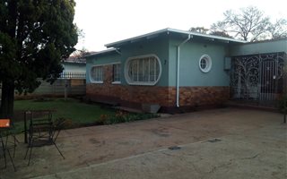 3 Bedroom House in Comet