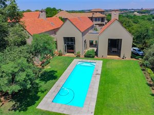 5 Bed House in Woodhill