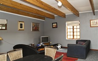 8 Bedroom House in Clydesdale