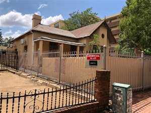135 m² Commercial space in Westdene
