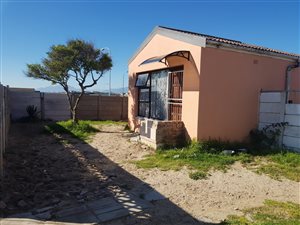 3 Bed House in Mitchells Plain