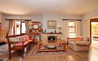 3 Bedroom House in Kirstenhof