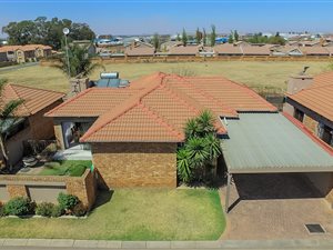 3 Bed Cluster in Newmarket Park