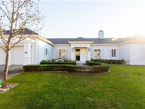 4 Bed House in Val de Vie