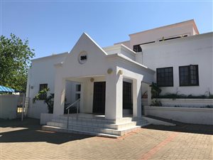 656 m² Commercial space in Ferndale