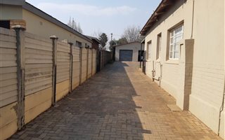 3 Bedroom House in Rothdene