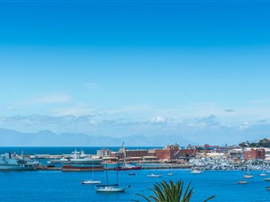 2 Bed Apartment in Simons Town
