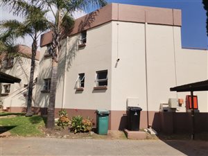 2 Bed Townhouse in Bedfordview