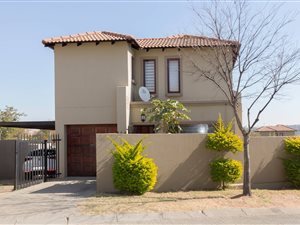 2 Bed Cluster in Kyalami Hills