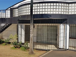 3 Bed House in Clare Estate