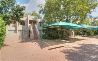 1 Bedroom Simplex in Elton Hill