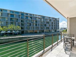 1 Bed Apartment in Foreshore