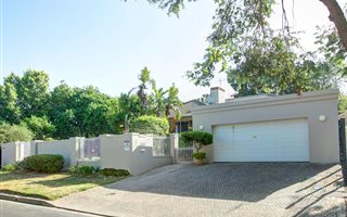 4 Bedroom House in Stellenberg