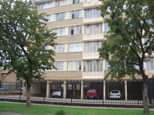 1 Bed Apartment in Gezina