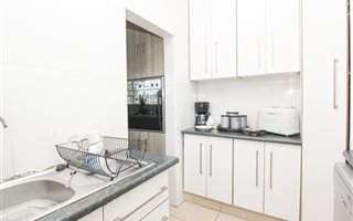 5 Bedroom House in Rocklands