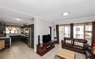 3 Bedroom Apartment in Petervale