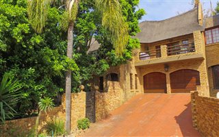 4 Bedroom House in Moreleta Park