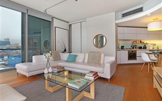 2 Bedroom Apartment in Waterfront