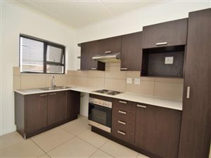 2 Bed Apartment in Dainfern