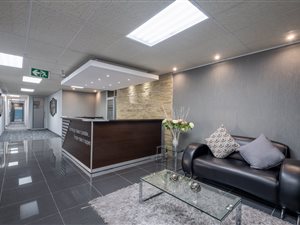 795 m² Office Space in Baysville