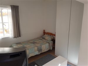 Bachelor apartment in Summerstrand
