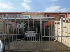 2 Bed Apartment in Grove End