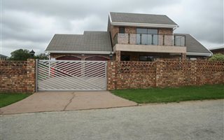 3 Bedroom House in Seafield