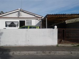 3 Bedroom House in Pelikan Park