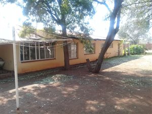 4.2 ha Farm in Waterkloof