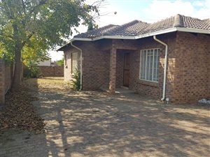 3 Bed Townhouse in Riamarpark