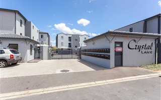 3 Bedroom Apartment in Parklands