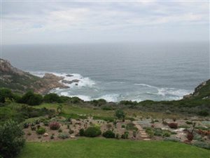 651 m² Land available in Mossel Bay Golf Estate