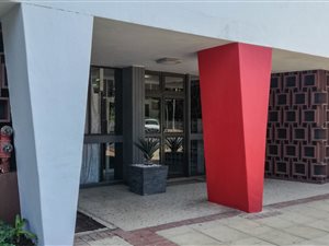 2 Bed Flat in Point Waterfront