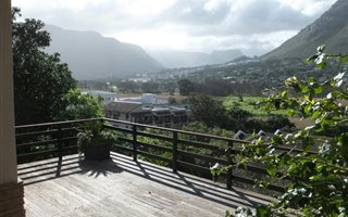 3 Bedroom House in Hout Bay and surrounds