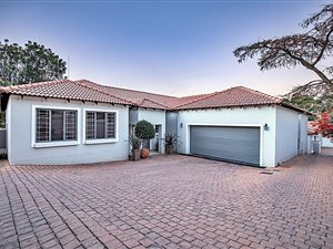 5 Bed House in Erasmusrand