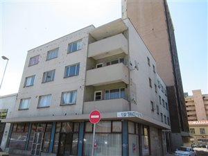 Commercial space in North Beach