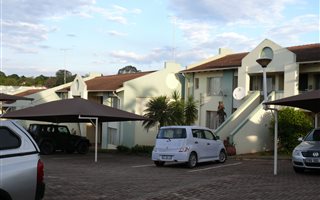 3 Bedroom Townhouse in Kingsview