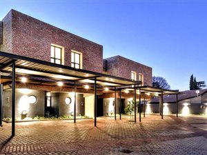 2 Bed Townhouse in Menlo Park